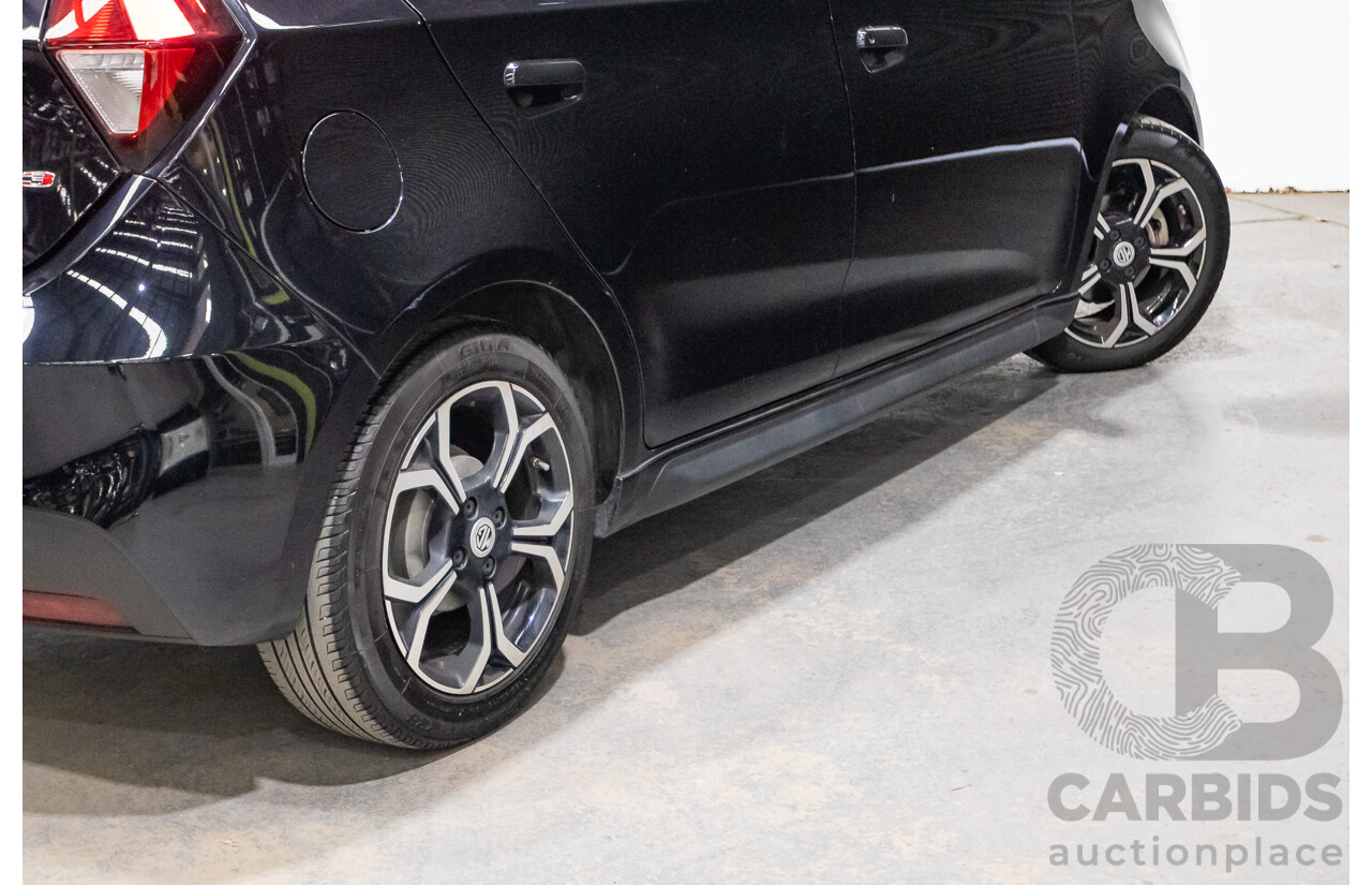 11/2020 MG MG3 Excite SZP1 MY21 4d Hatch Pebble Black 1.5L