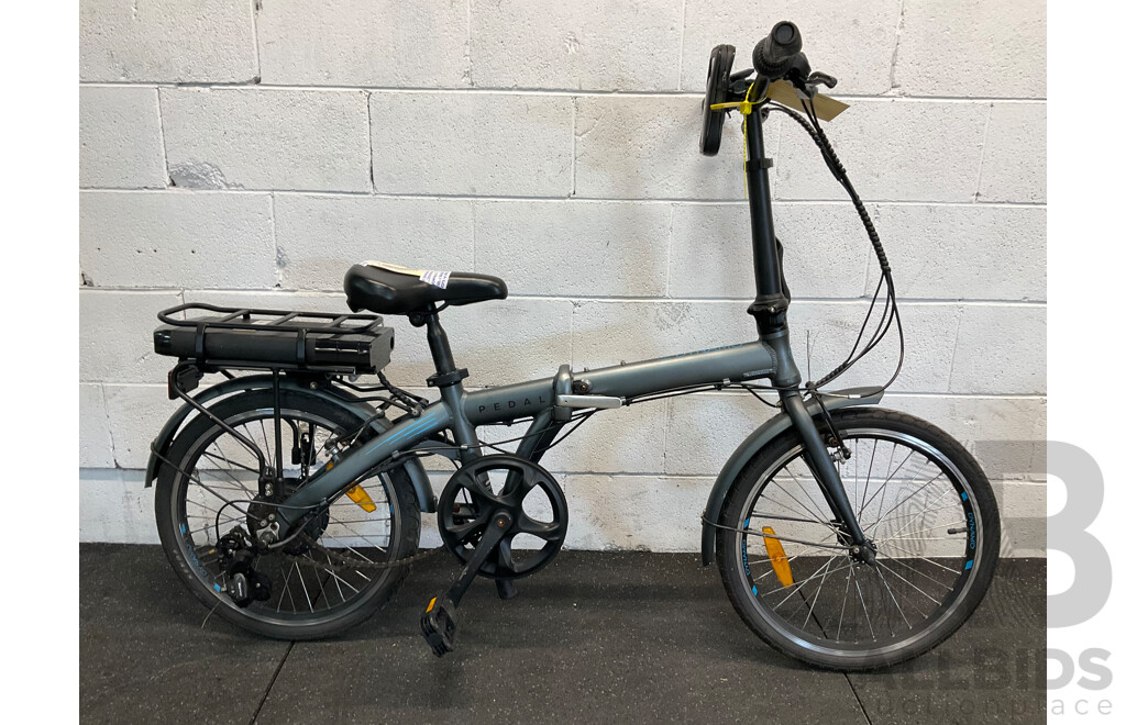 PEDAL Dynamo Electric Folding Bike