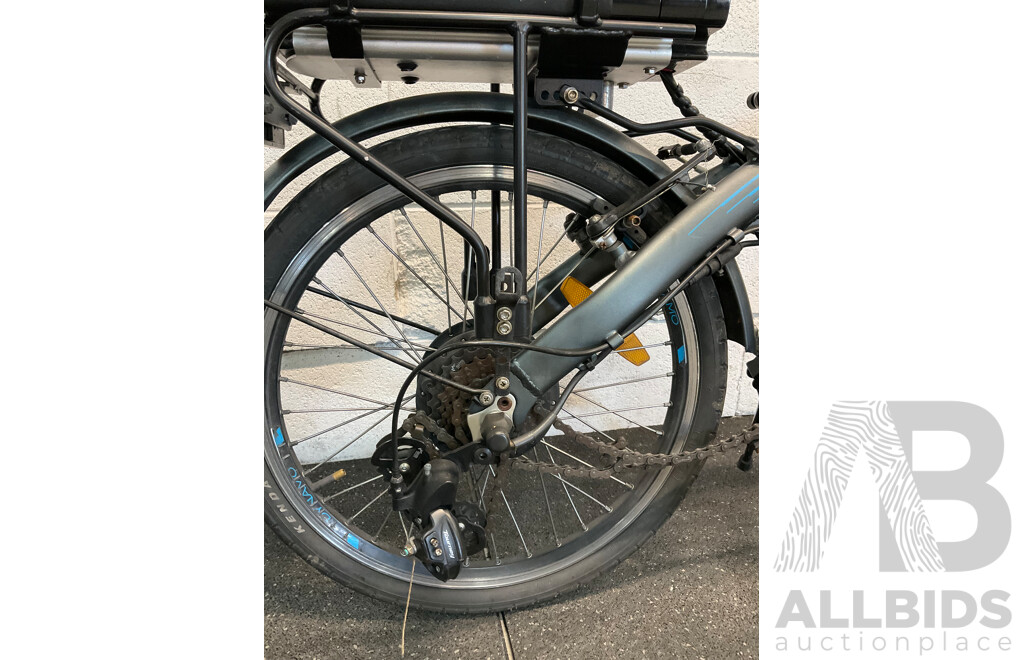 PEDAL Dynamo Electric Folding Bike