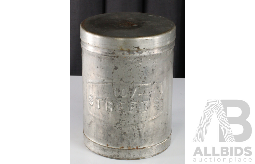 Vintage Streets Lidded Icecream Vat with Cast Iron Handle