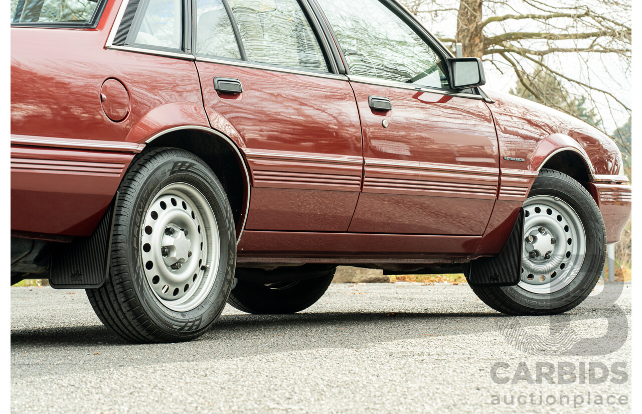 5/1988 Holden Commodore Executive VL BT-1 4d Sedan Venetian Red 3.0L - Ex-NSW Police