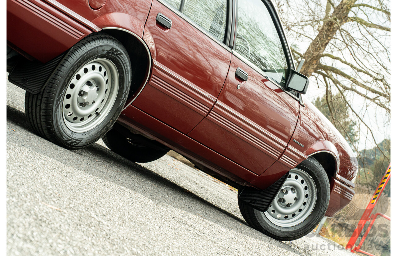 5/1988 Holden Commodore Executive VL BT-1 4d Sedan Venetian Red 3.0L - Ex-NSW Police