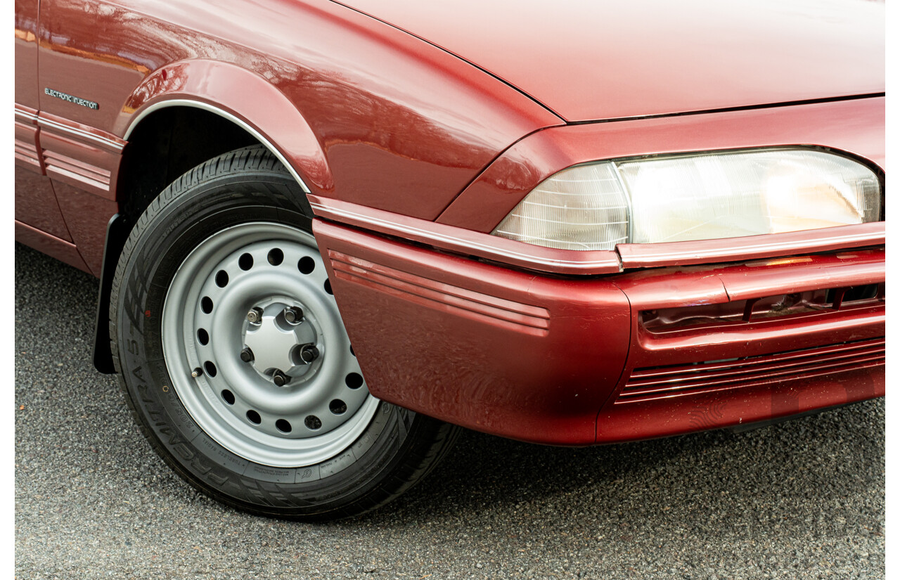 5/1988 Holden Commodore Executive VL BT-1 4d Sedan Venetian Red 3.0L - Ex-NSW Police