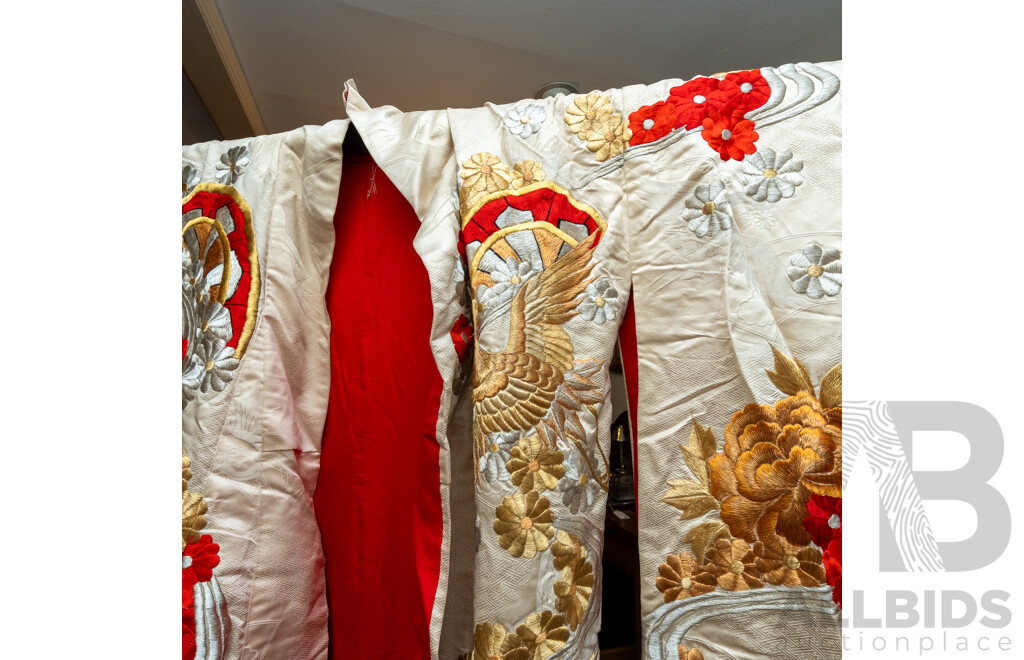 Absolutely Beautiful Vintage Wedding Japanese Fabric Kimono Featuring Gold, Bronze, Silver and Red Details with Flowers & Cranes, Rich Red Fabric Interior