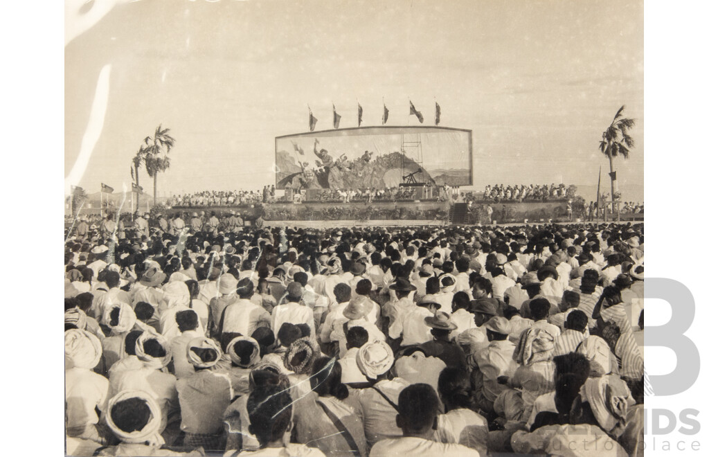 Very Interesting Historical Collection Black & White Photographs Featuring Varied Vistas & Scenes From Burma/Myanmar, 43 x 32 cm (album)