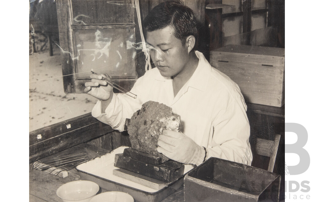 Very Interesting Historical Collection Black & White Photographs Featuring Varied Vistas & Scenes From Burma/Myanmar, 43 x 32 cm (album)