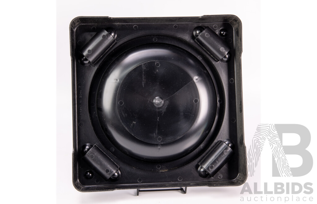 Modern Plastic Roulette Wheel with Chips and Ball