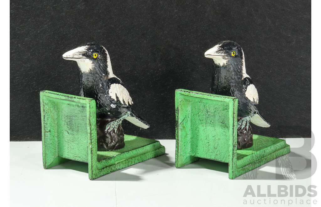 Pair of Reproduction Magpie Form Bookends