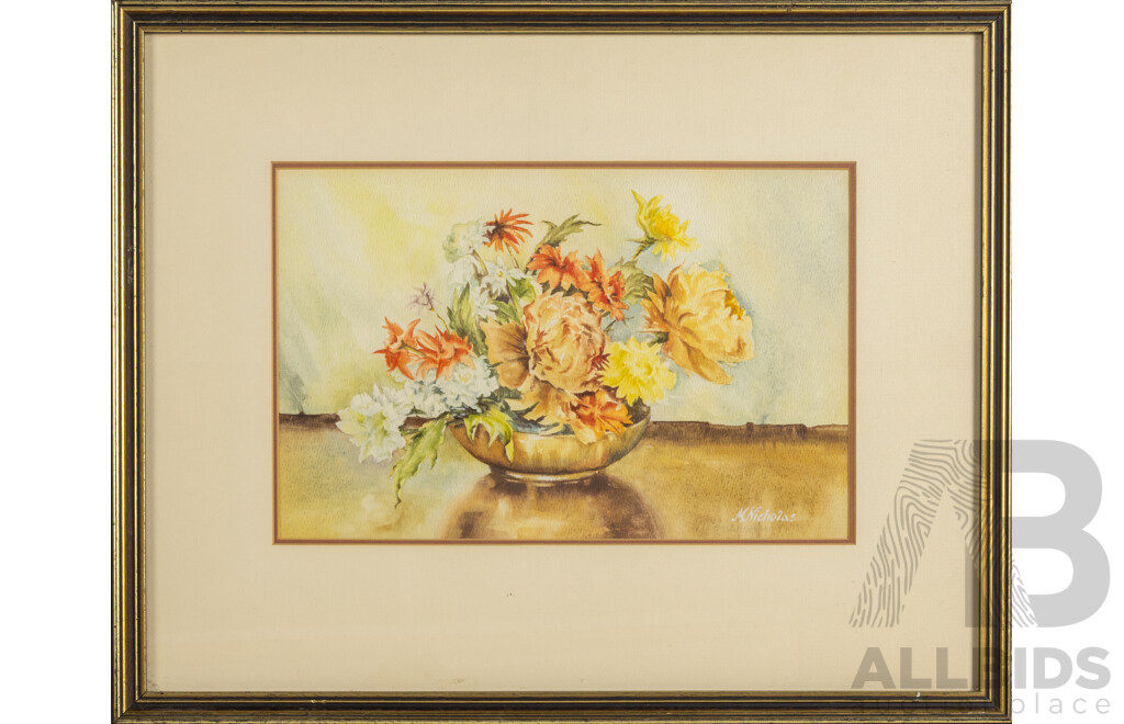 M.Nicholas, (20th Century), Autumn Posy, Lovely Original Vintage Watercolour, 41 x 51 cm (frame)