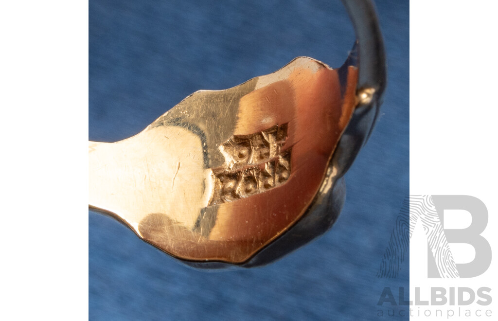 9ct Yellow Gold Signet Crest Ring with 1.7mm Ruby - Size K