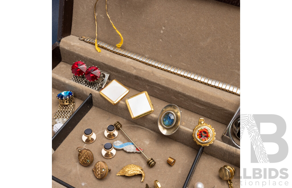 Assorted Cufflinks, Dinner Shirt Studs, Tie Pins and Other Accessories - Comes in Swedish Made Royal Jewellery Box