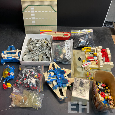 Vintage Lego Pieces & Figures Includes 6870,886,6823 and More