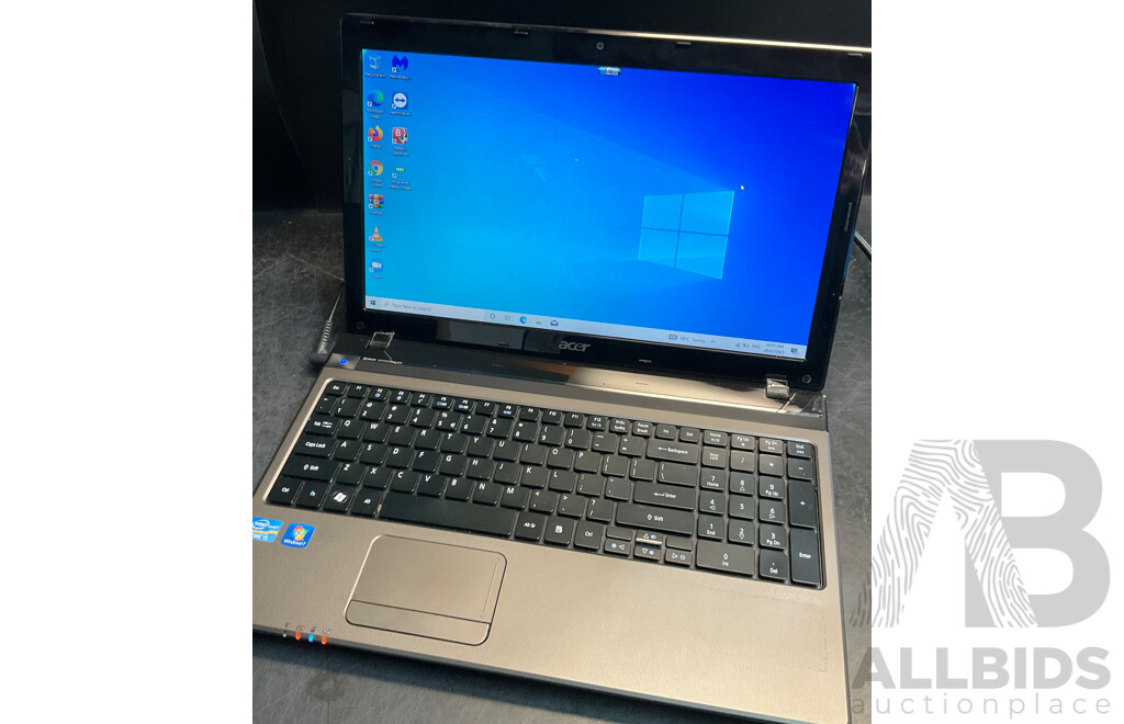 ACER Aspire 5750 P5WE0 15.6''Laptop I5 /4GB/240GB
