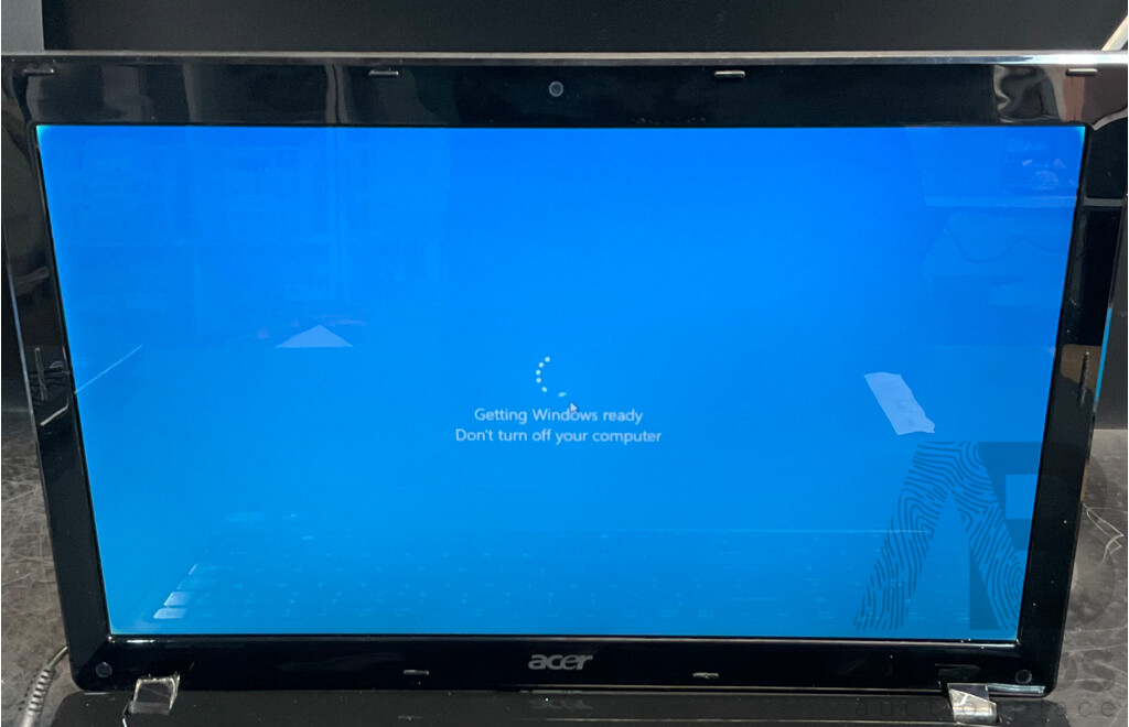 ACER Aspire 5750 P5WE0 15.6''Laptop I5 /4GB/240GB