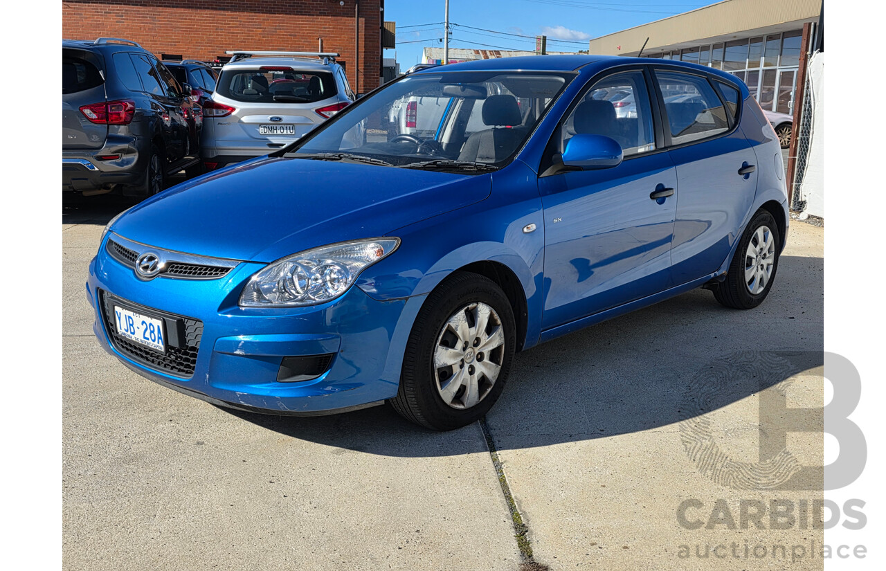 3/2009 Hyundai i30 SX 1.6 CRDi FD MY09 5d Hatchback Blue Turbo Diesel 1.6L