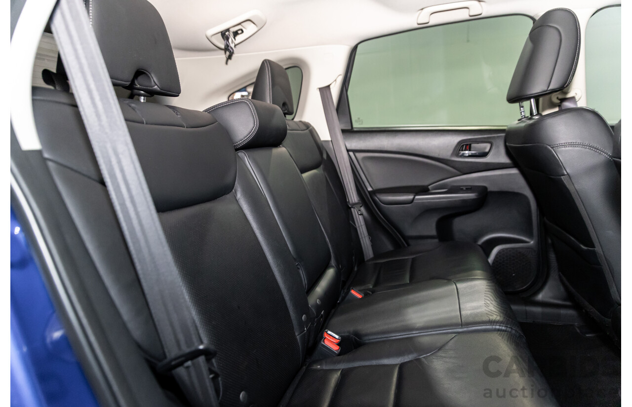 05/2016 Honda CR-V VTi-L (4x4) 4x4 30 Series 2 MY17 4d Wagon Brilliant Sporty Blue Metallic 2.4L