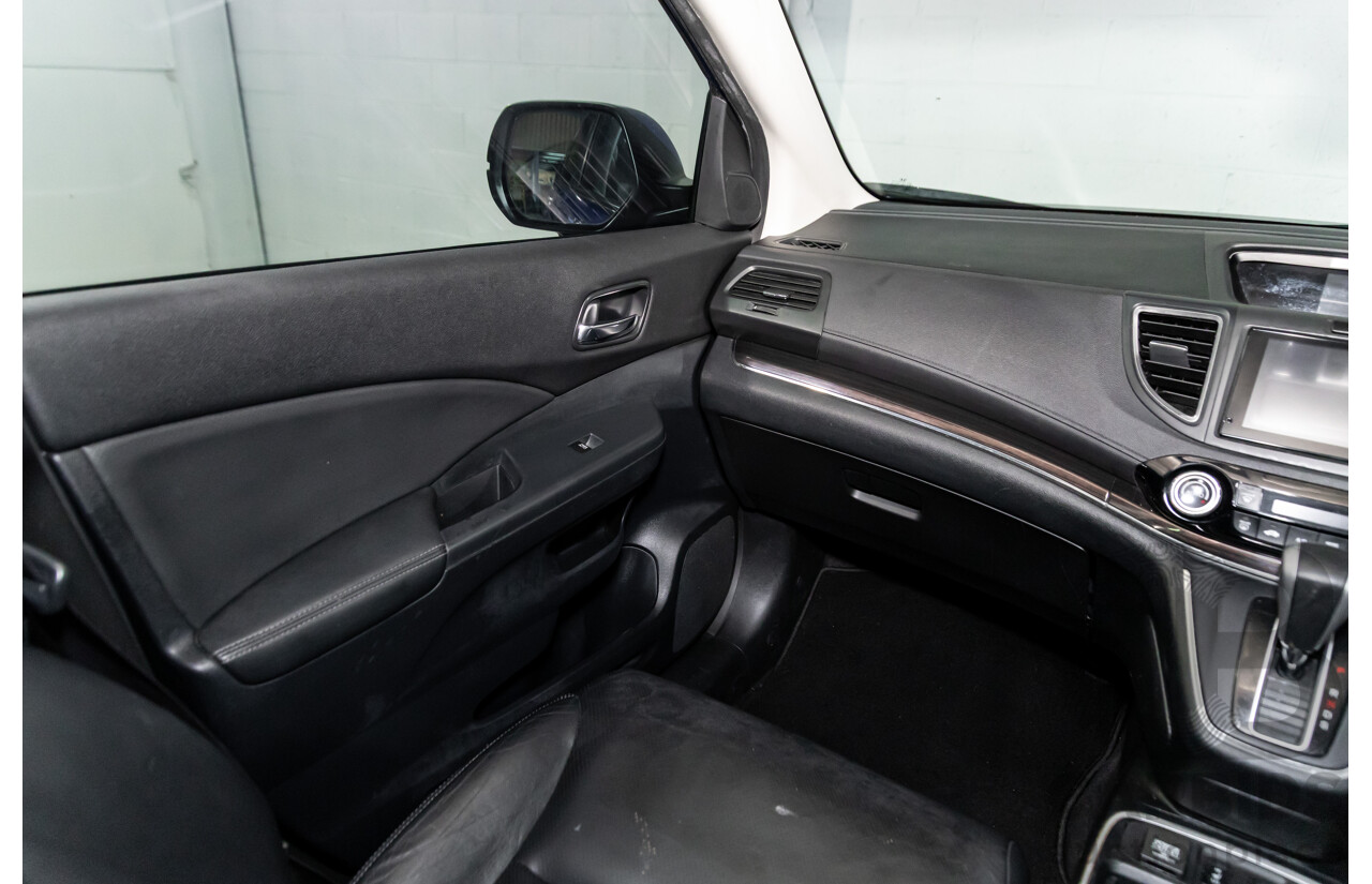 05/2016 Honda CR-V VTi-L (4x4) 4x4 30 Series 2 MY17 4d Wagon Brilliant Sporty Blue Metallic 2.4L