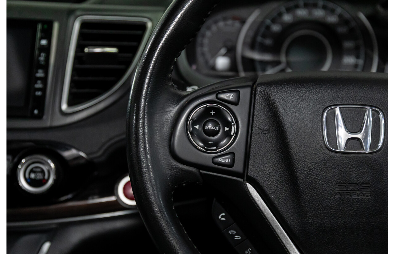 05/2016 Honda CR-V VTi-L (4x4) 4x4 30 Series 2 MY17 4d Wagon Brilliant Sporty Blue Metallic 2.4L