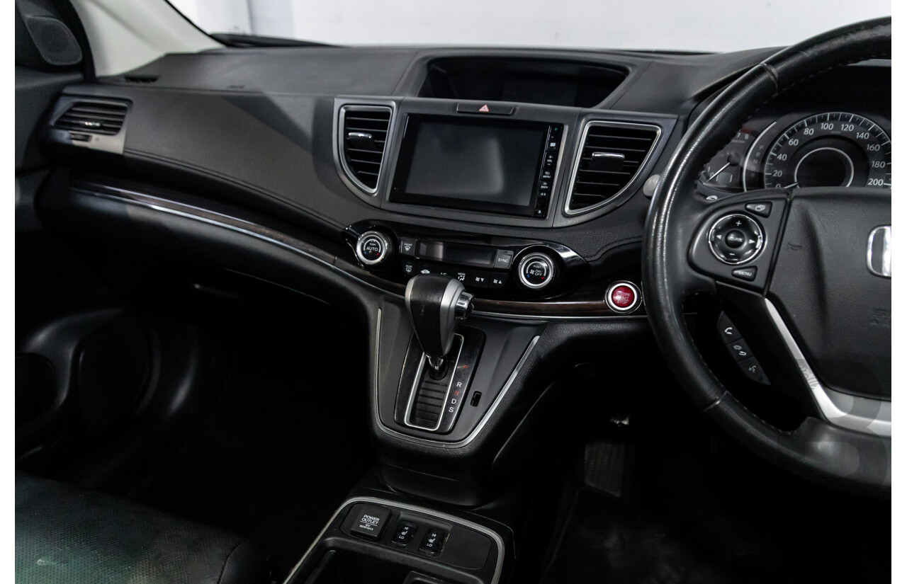 05/2016 Honda CR-V VTi-L (4x4) 4x4 30 Series 2 MY17 4d Wagon Brilliant Sporty Blue Metallic 2.4L