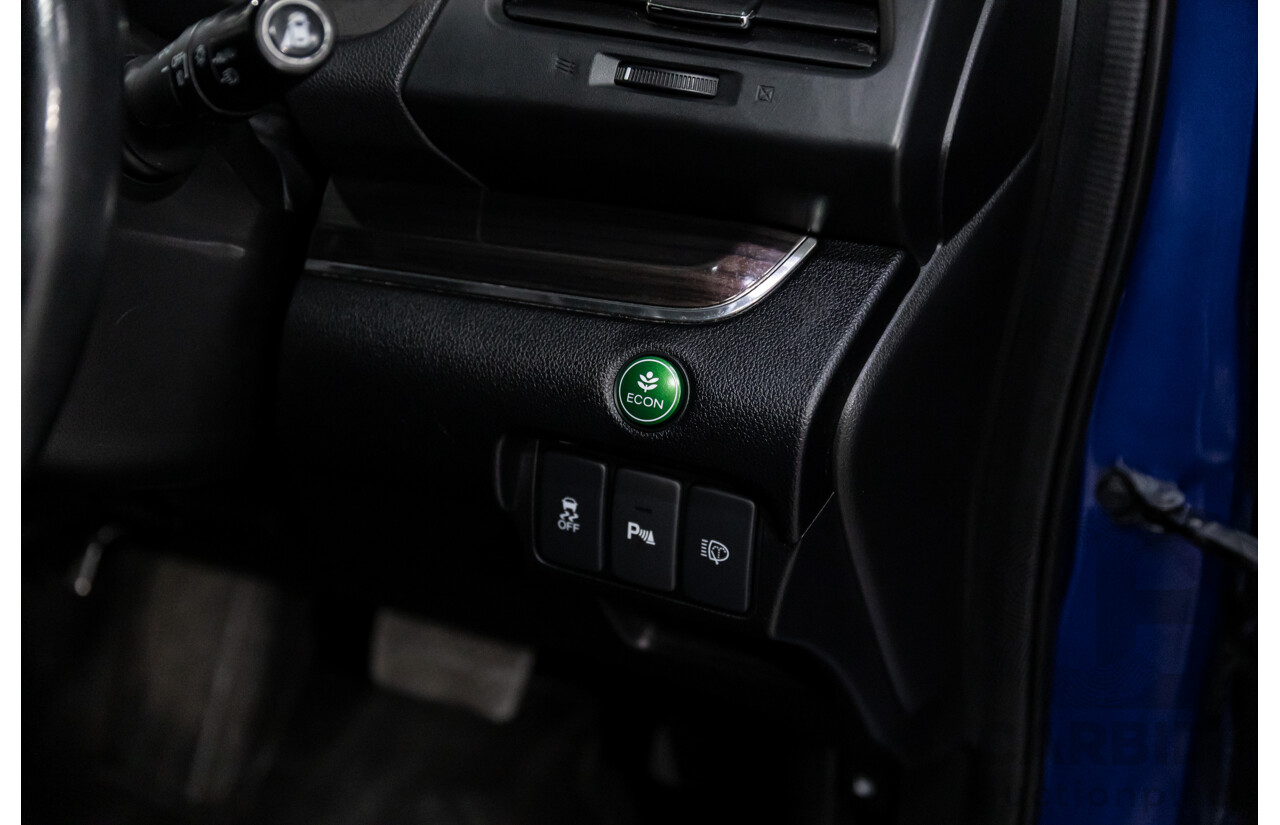 05/2016 Honda CR-V VTi-L (4x4) 4x4 30 Series 2 MY17 4d Wagon Brilliant Sporty Blue Metallic 2.4L