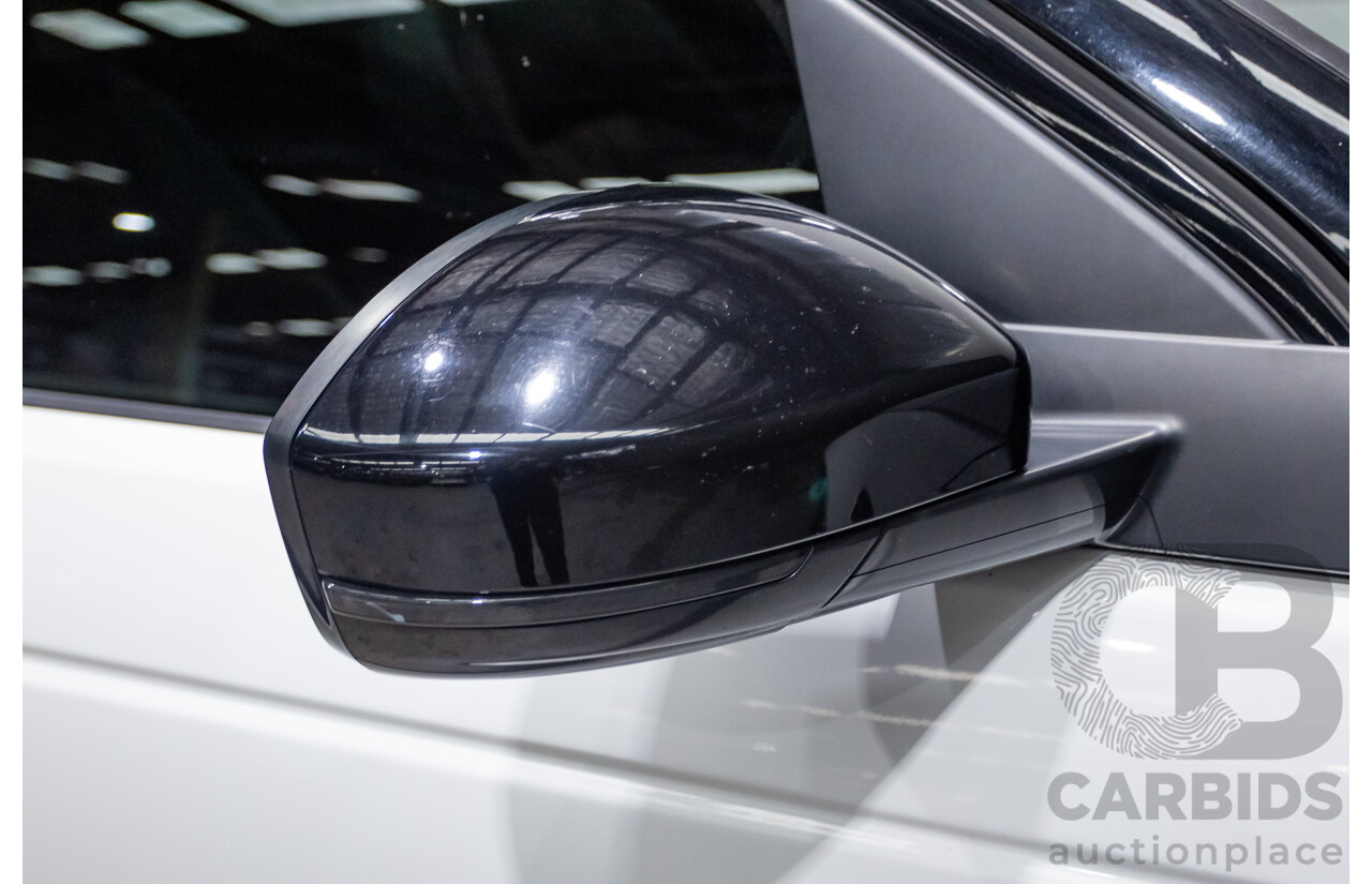 11/2017 Land Rover Discovery Sport TD4 180 HSE  (AWD) LC MY17 4D Wagon White Turbo Diesel 2.0L