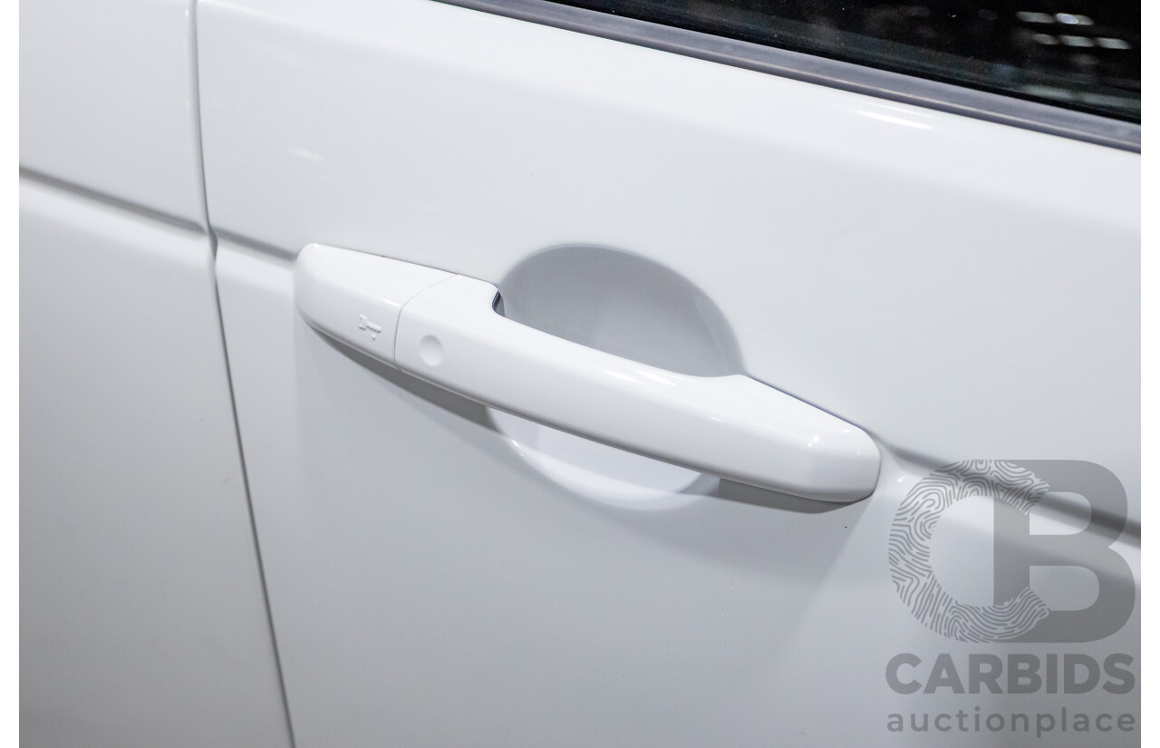 11/2017 Land Rover Discovery Sport TD4 180 HSE  (AWD) LC MY17 4D Wagon White Turbo Diesel 2.0L