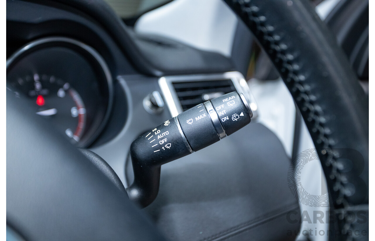 11/2017 Land Rover Discovery Sport TD4 180 HSE  (AWD) LC MY17 4D Wagon White Turbo Diesel 2.0L