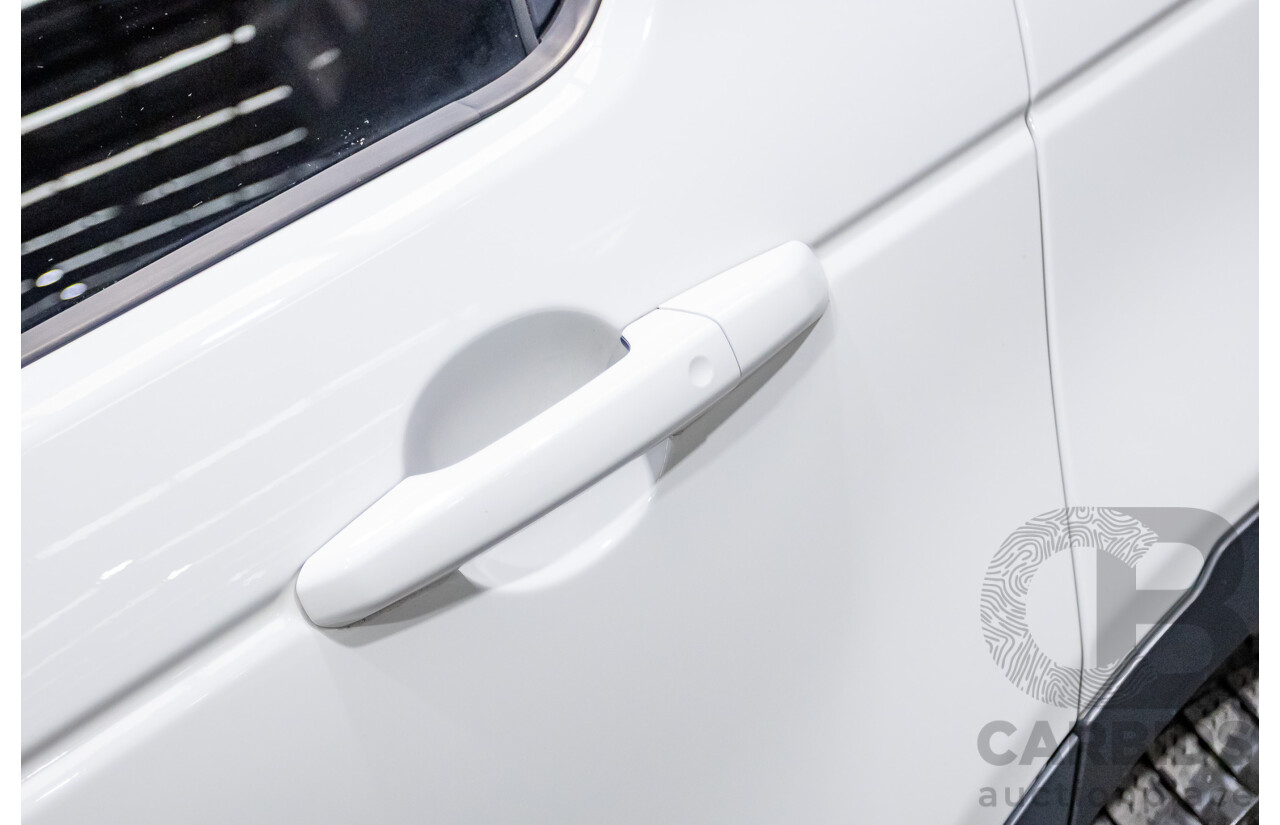 11/2017 Land Rover Discovery Sport TD4 180 HSE  (AWD) LC MY17 4D Wagon White Turbo Diesel 2.0L