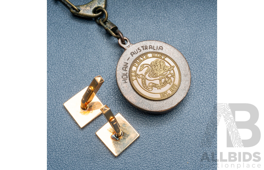 Amira Vintage Gold Tone Cuff Links in Box & Gold Panning Keyring the Perth Mint