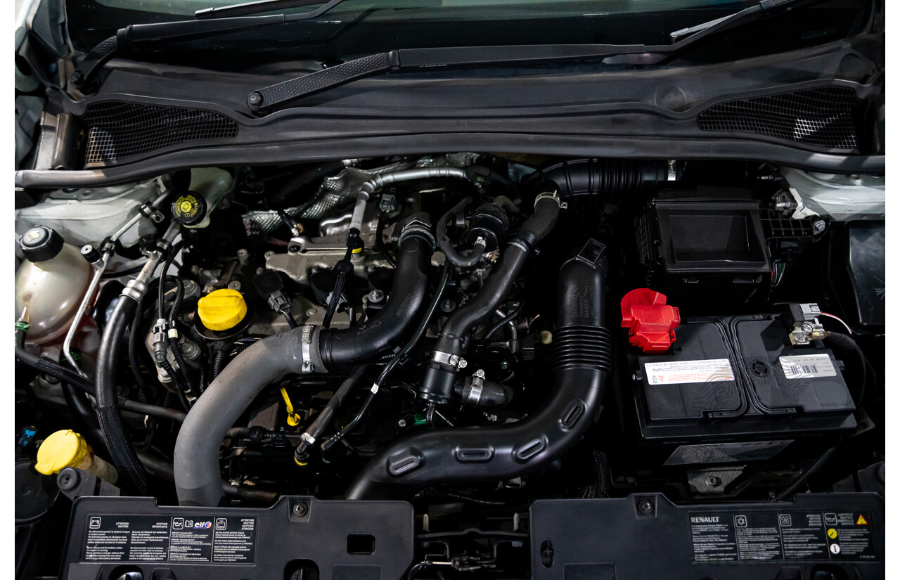 7/2015 Renault Clio Expression + X98 5d Hatchback Glacier White Turbo 1.2L