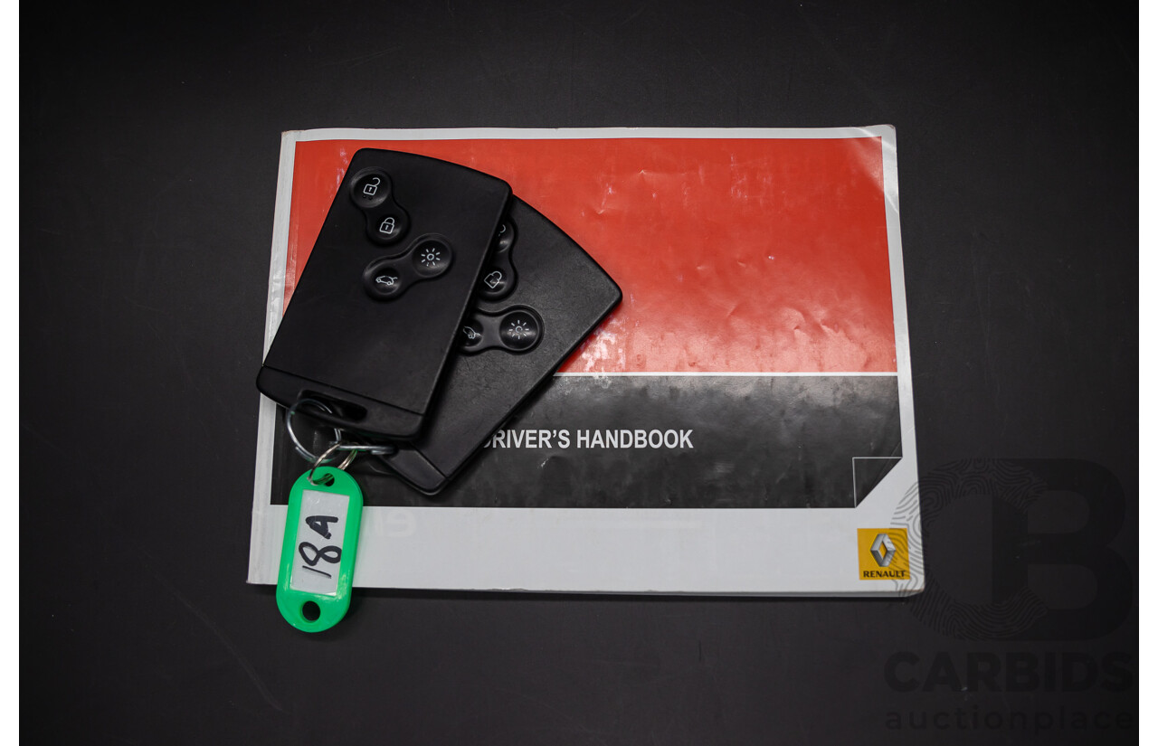 7/2015 Renault Clio Expression + X98 5d Hatchback Glacier White Turbo 1.2L