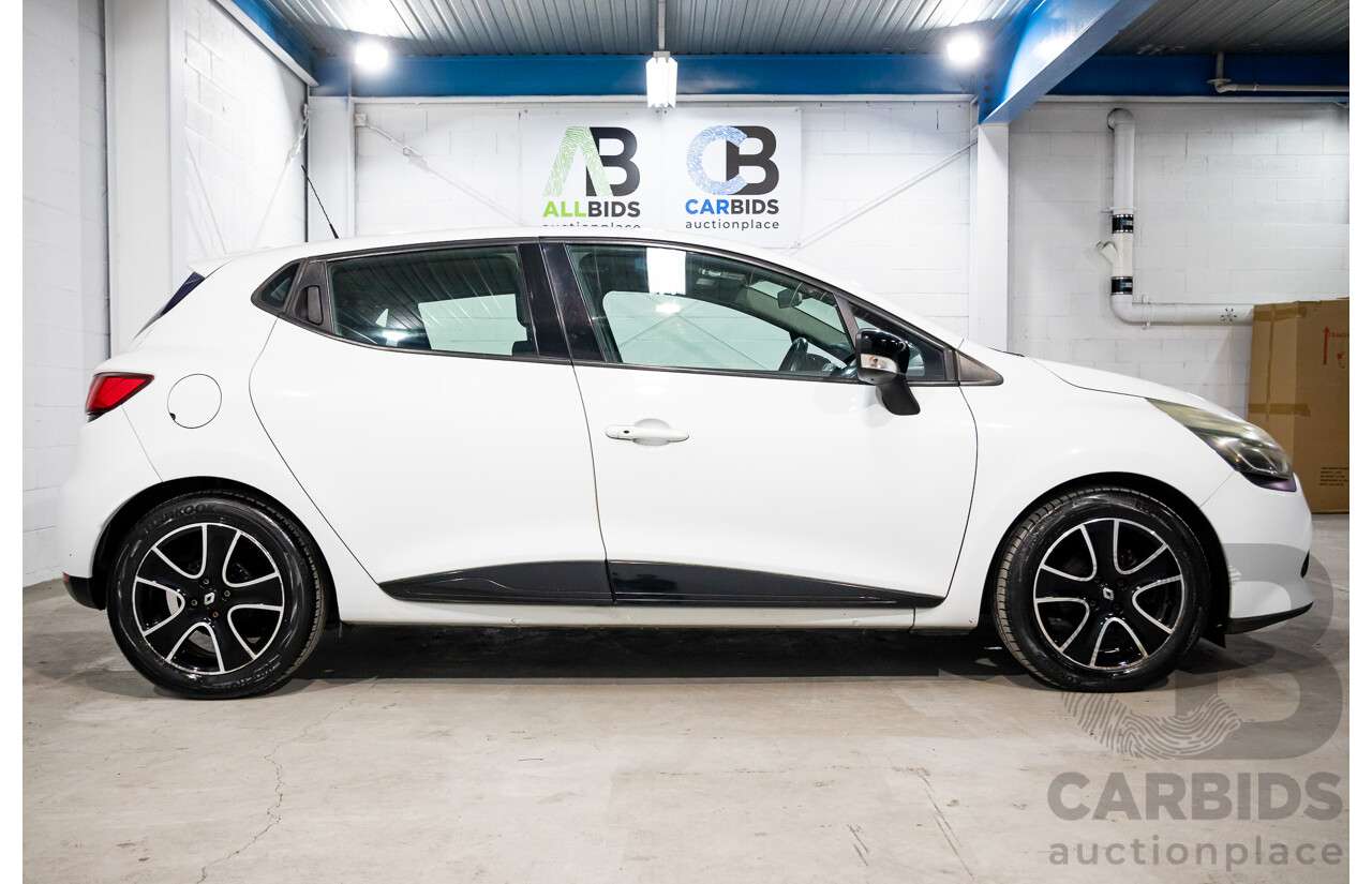 7/2015 Renault Clio Expression + X98 5d Hatchback Glacier White Turbo 1.2L