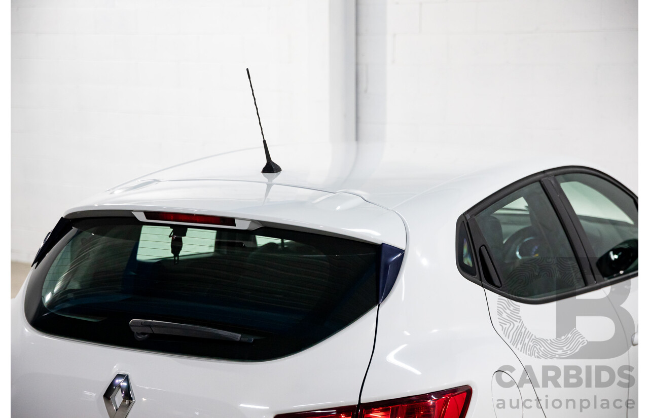 7/2015 Renault Clio Expression + X98 5d Hatchback Glacier White Turbo 1.2L