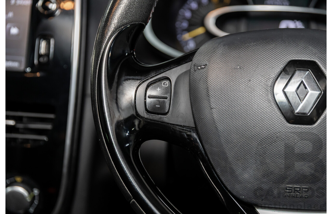 7/2015 Renault Clio Expression + X98 5d Hatchback Glacier White Turbo 1.2L