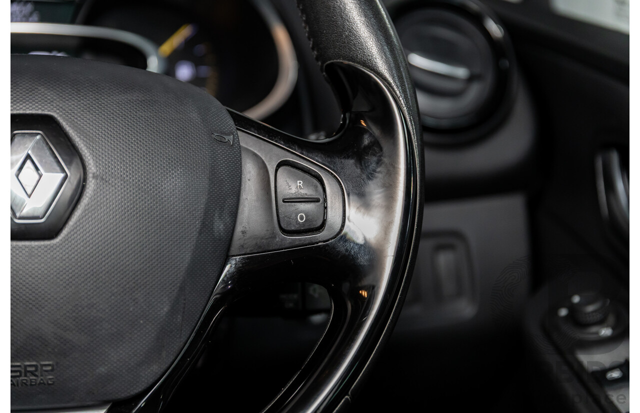 7/2015 Renault Clio Expression + X98 5d Hatchback Glacier White Turbo 1.2L