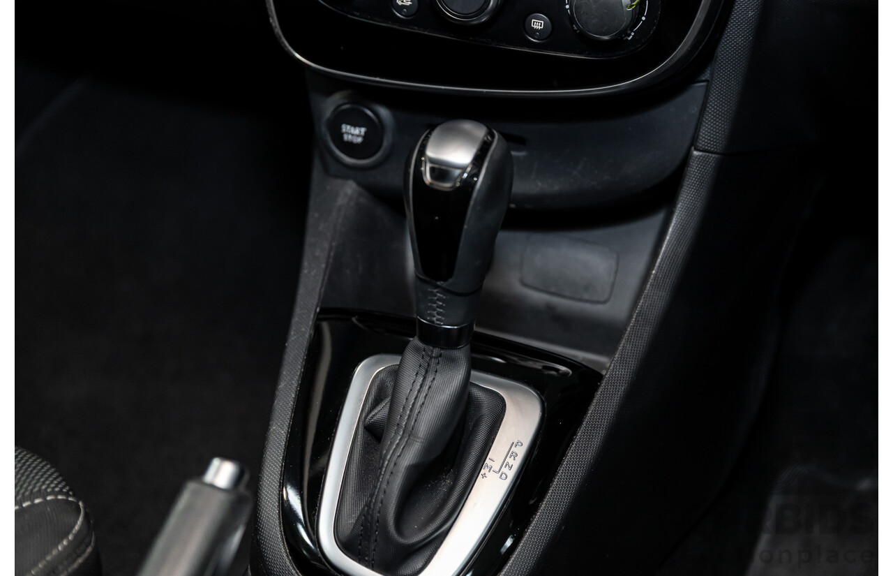 7/2015 Renault Clio Expression + X98 5d Hatchback Glacier White Turbo 1.2L