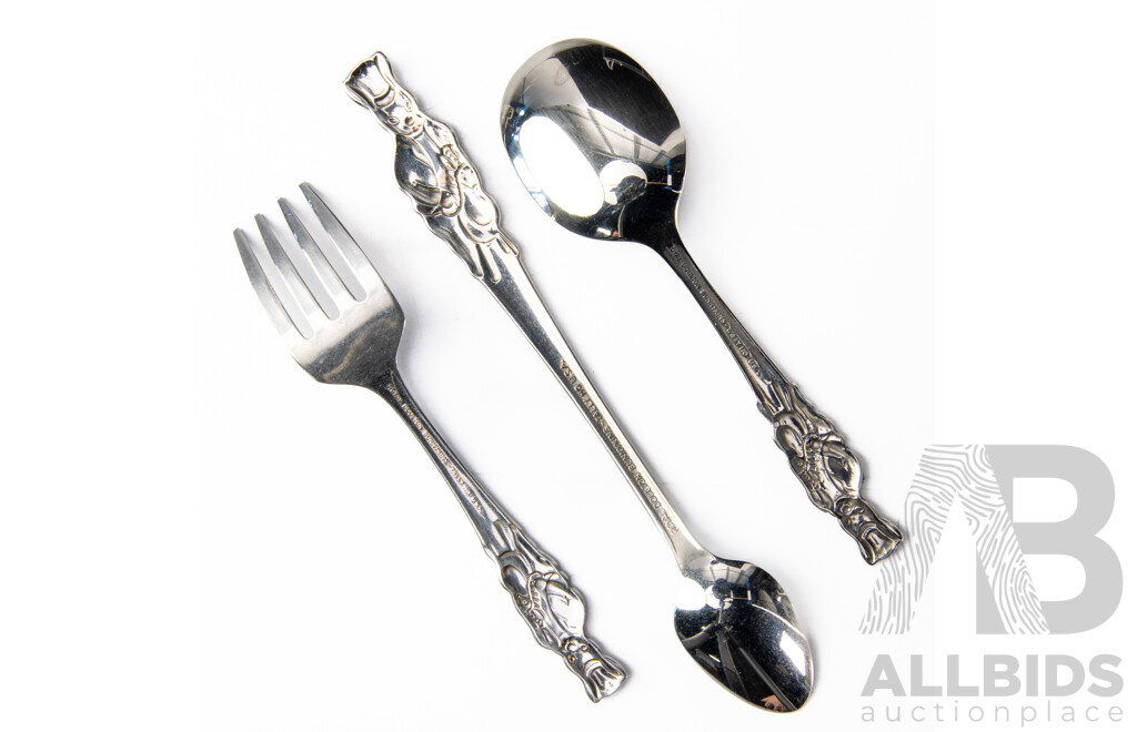 Collection Children's Porcelain Comprising Royal Doulton Bunnykins & Beatrix Potter Items