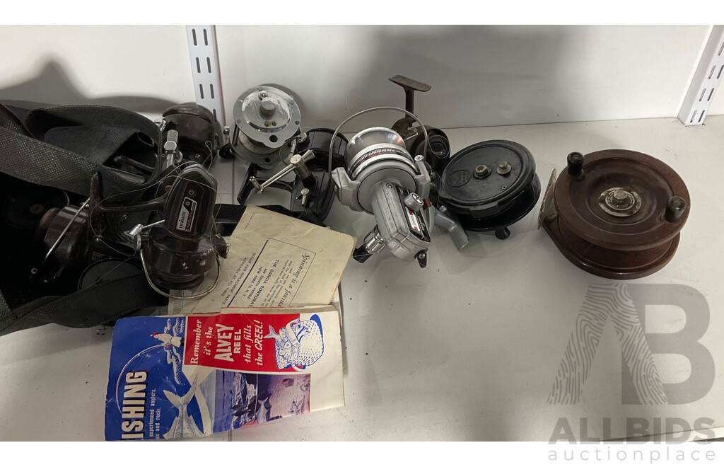 Ten Vintage Fishing Reels Including Daiwa, The Greame Supreme and Steelite Bakelite Examples