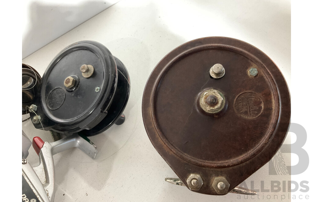 Ten Vintage Fishing Reels Including Daiwa, The Greame Supreme and Steelite Bakelite Examples
