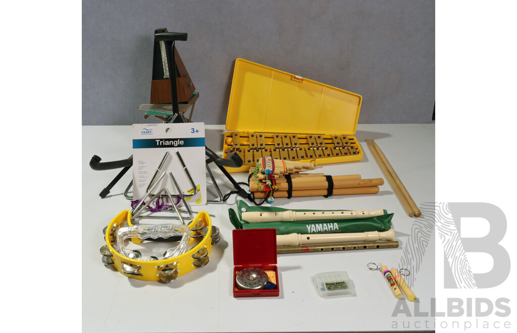 Collection Musical Instruments - Lot 1622038 | ALLBIDS
