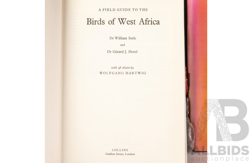 Good Collection Books Regarding Australian Bird and Animal Life Including Neville Caley, Field Guides and More