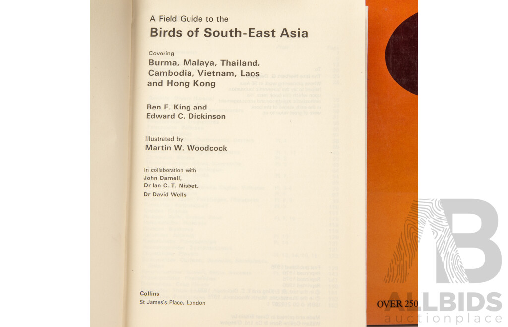 Good Collection Books Regarding Australian Bird and Animal Life Including Neville Caley, Field Guides and More