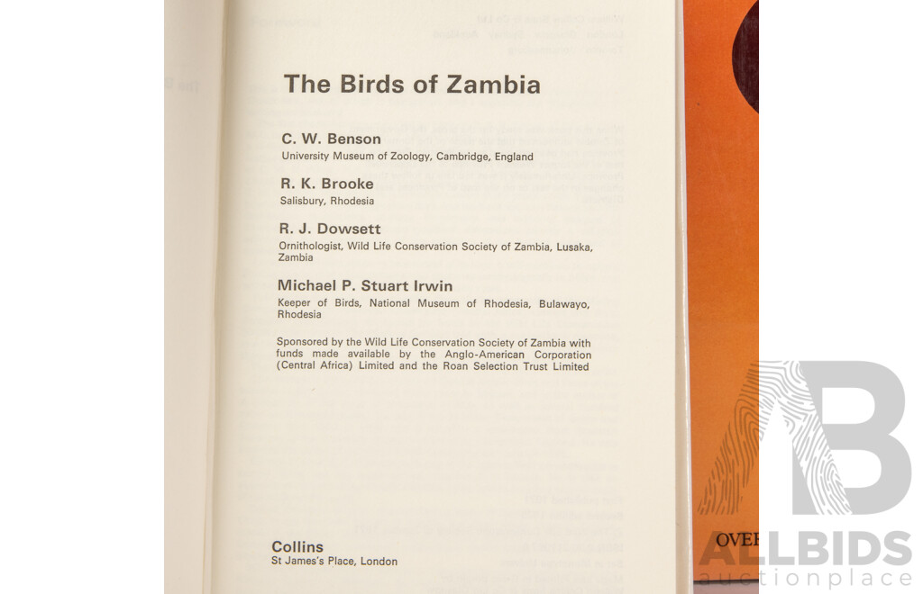 Good Collection Books Regarding Australian Bird and Animal Life Including Neville Caley, Field Guides and More