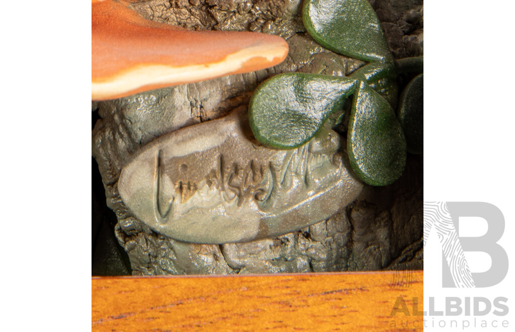 Australian Lindsay Muir Ceramic Frog Sculpture in Bespoke Red Cedar Frame