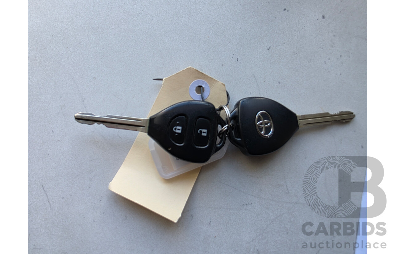 5/2007 Toyota Hilux SR (4x4) KUN26R 07 UPGRADE Dual Cab P/Up Super White Turbo Diesel 3.0L