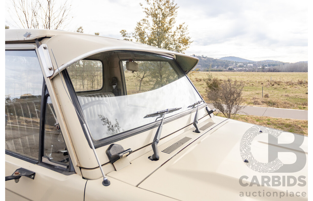 9/1985 Toyota Landcruiser (4x4) HJ75RP 2d C/Chas Goldrush Diesel 4.0L - Tipper