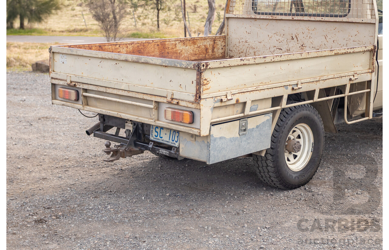 9/1985 Toyota Landcruiser (4x4) HJ75RP 2d C/Chas Goldrush Diesel 4.0L - Tipper