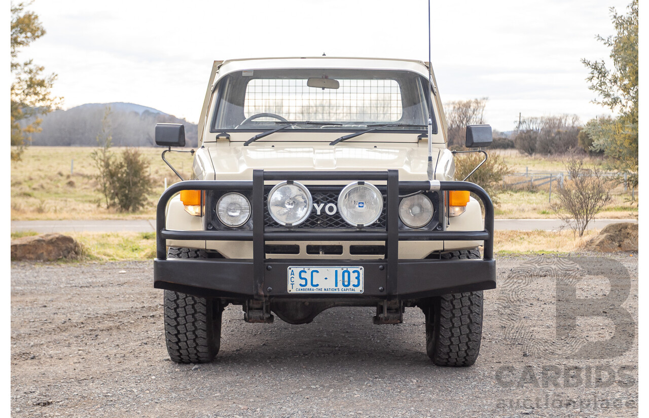 9/1985 Toyota Landcruiser (4x4) HJ75RP 2d C/Chas Goldrush Diesel 4.0L - Tipper