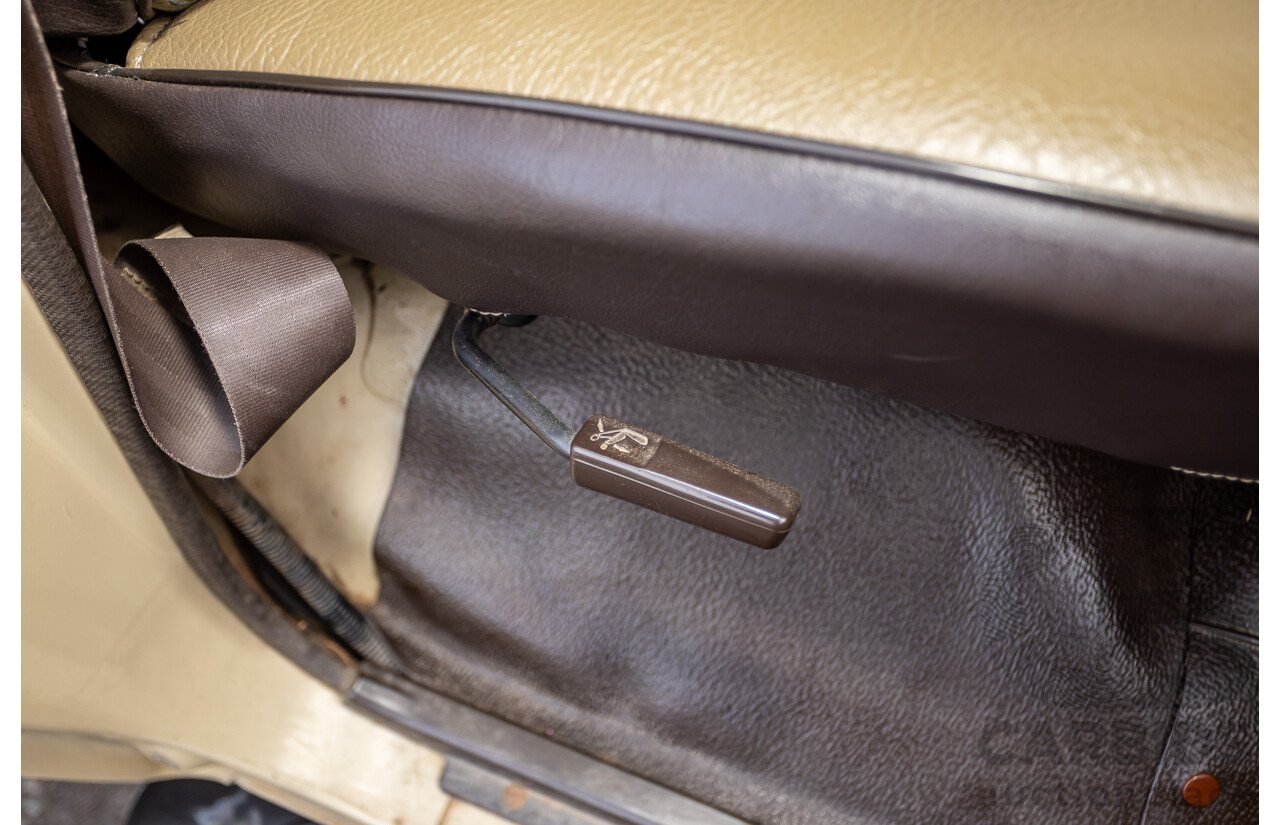 9/1985 Toyota Landcruiser (4x4) HJ75RP 2d C/Chas Goldrush Diesel 4.0L - Tipper