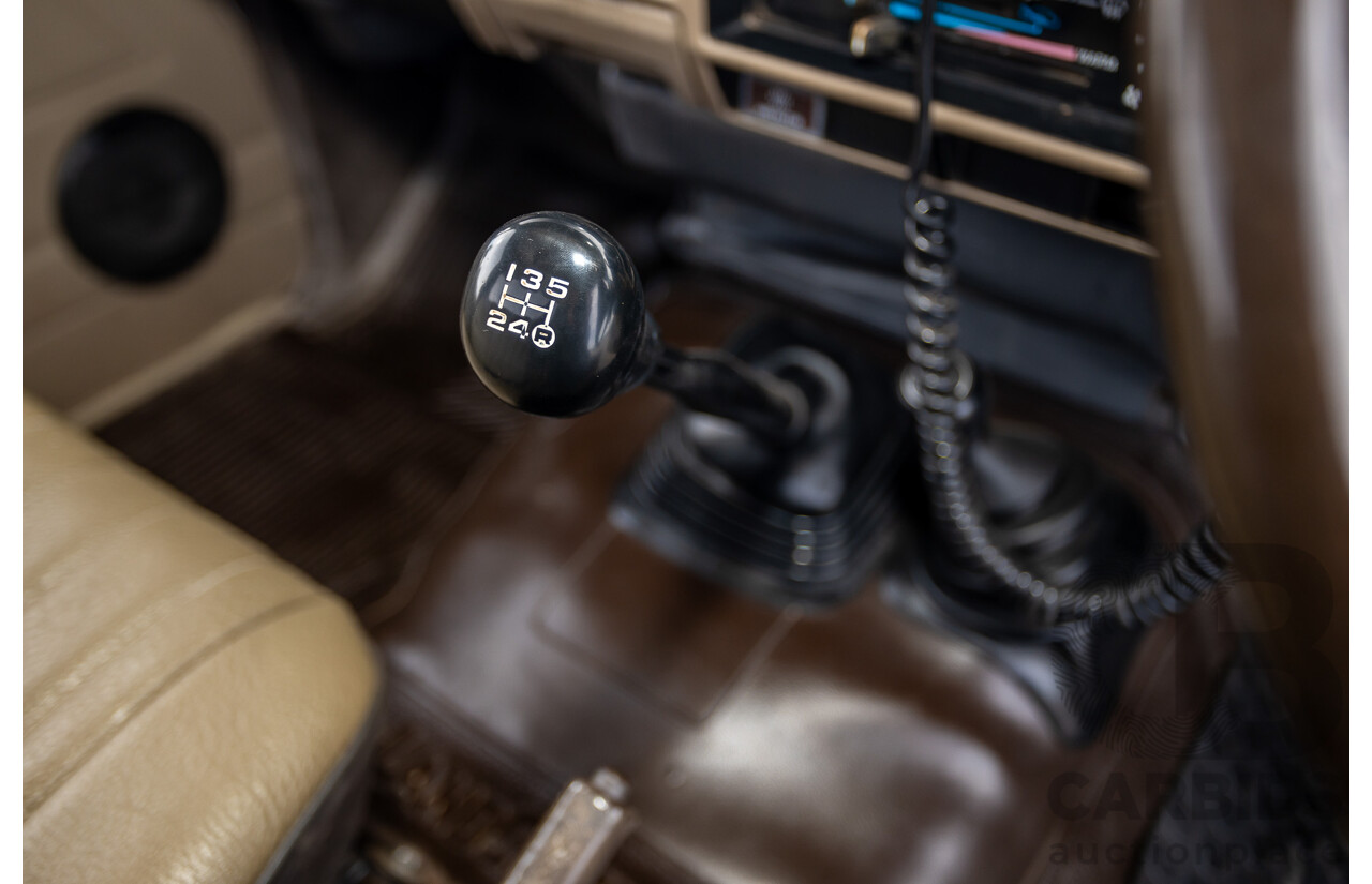 9/1985 Toyota Landcruiser (4x4) HJ75RP 2d C/Chas Goldrush Diesel 4.0L - Tipper